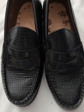 Men's Black Penny Loafers - Classic Slip-On Dress Shoes